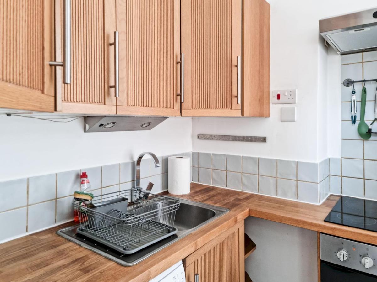 Pass The Keys Wimbledon Hideaway Appartement Londen Buitenkant foto