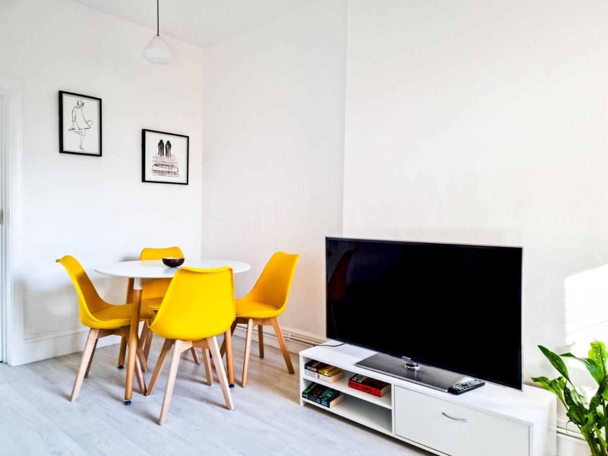Pass The Keys Wimbledon Hideaway Appartement Londen Buitenkant foto