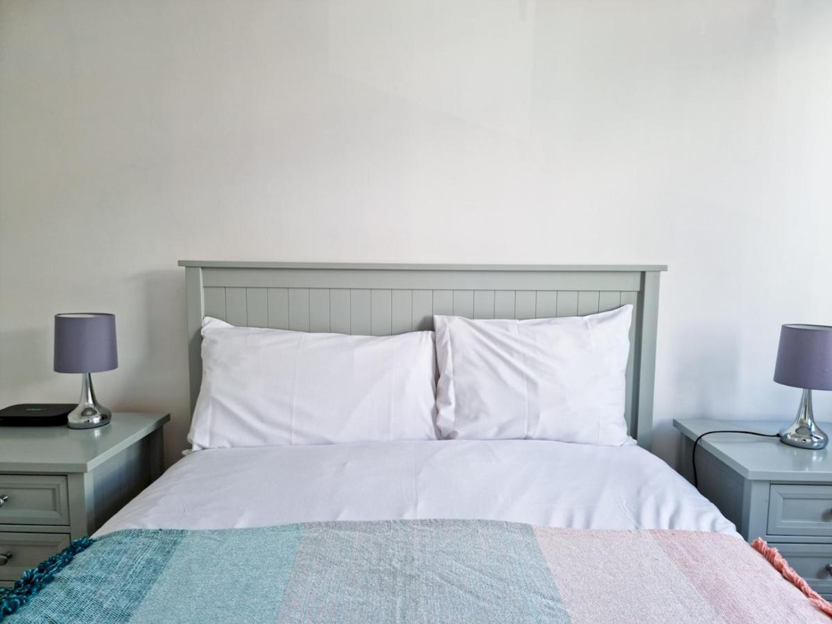 Pass The Keys Wimbledon Hideaway Appartement Londen Buitenkant foto